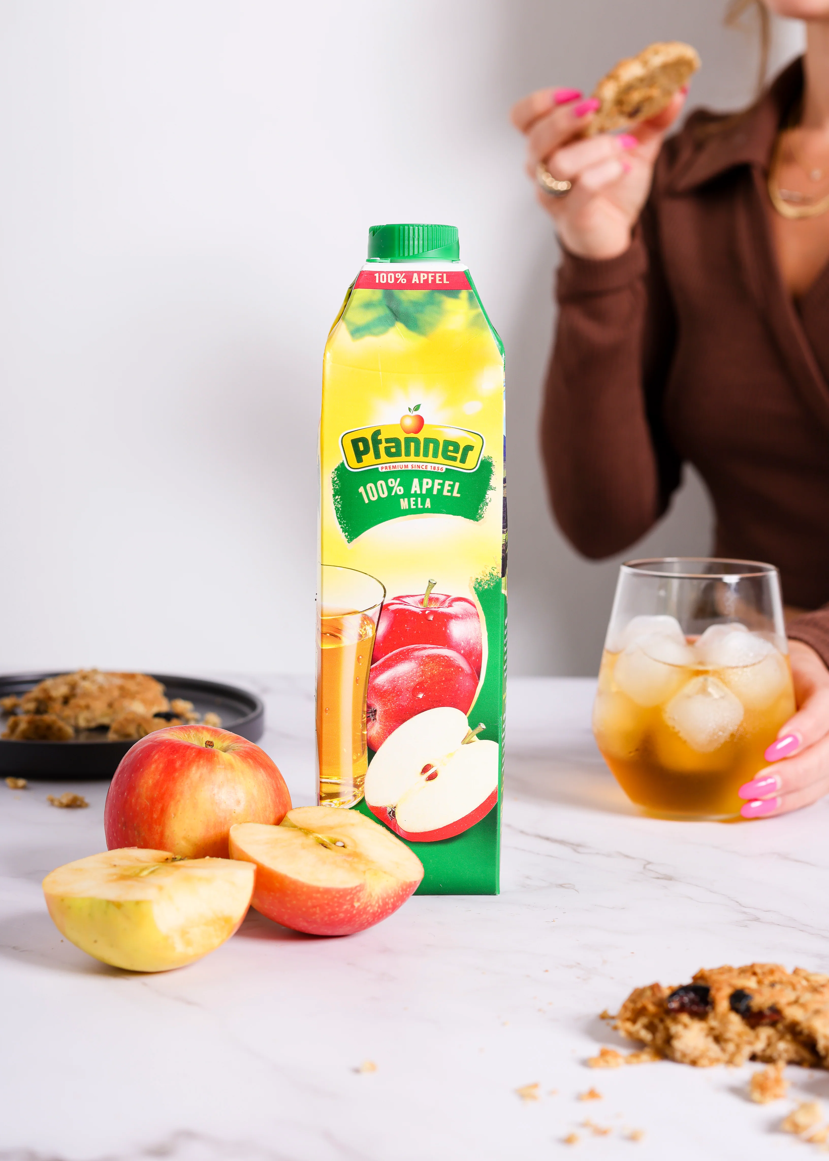 Pfanner Apfelsaft - 8x1L - Image 3
