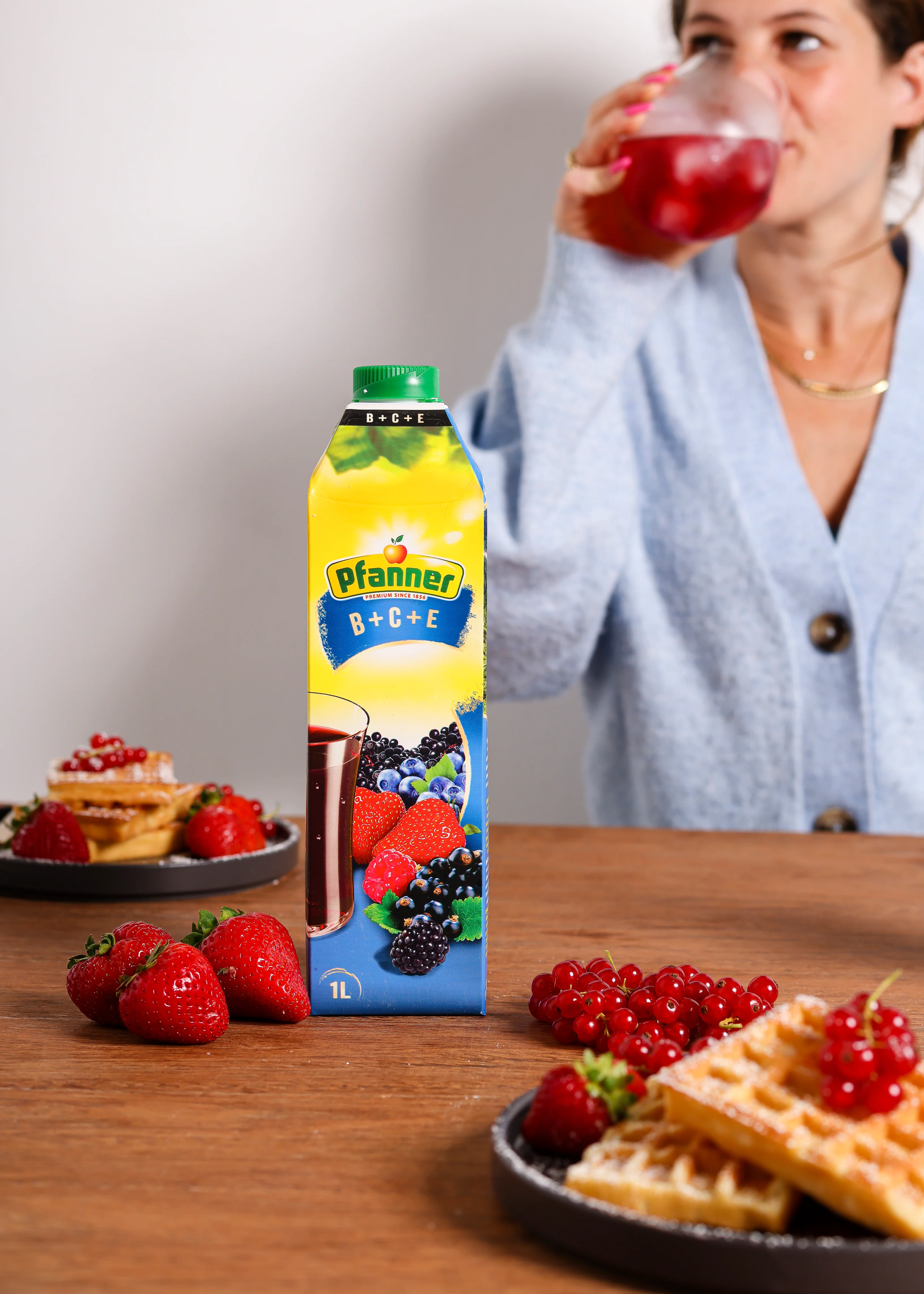 Pfanner B+C+E Waldfrüchtegetränk - 8x1L - Image 3